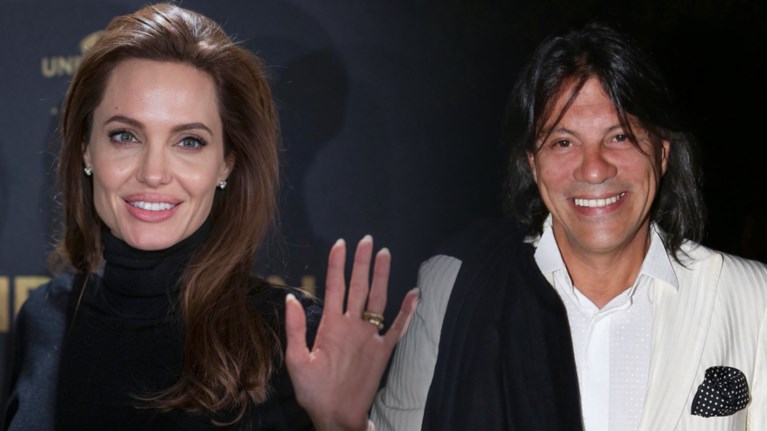 o-ilias-psinakis-fernei-tin-antzelina-tzoli-stin-ellada