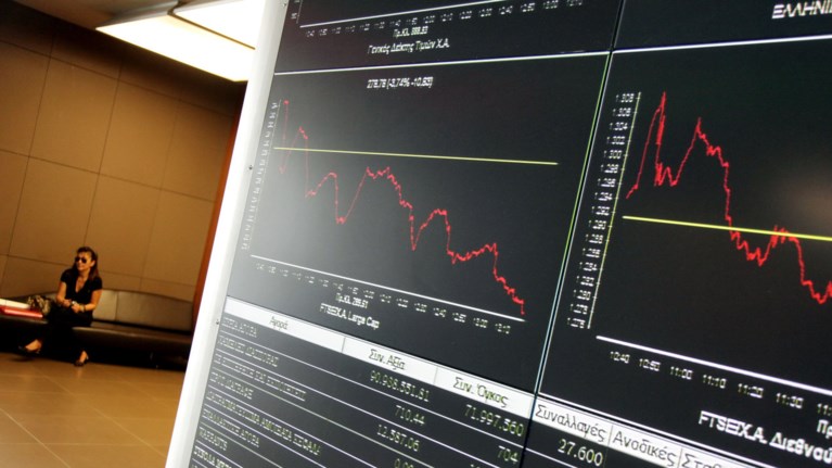 daily-telegraph-oi-9-deiktes-pou-deixnoun-eksodo-tis-elladas-apo-to-eurw