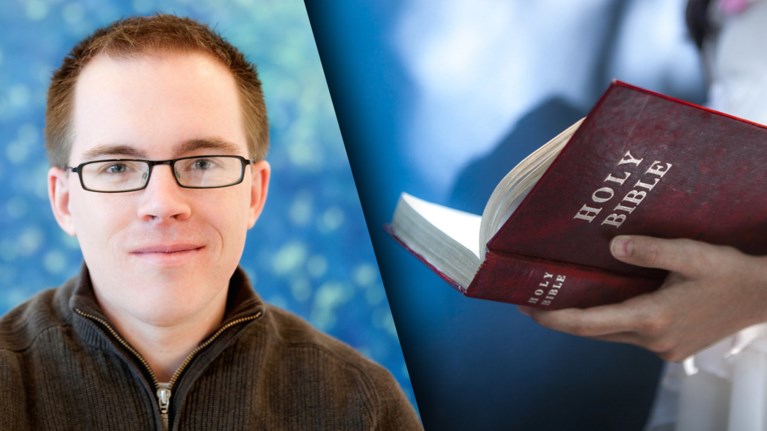 atheos-bgazei-100000-dolaria-to-xrono-poulwntas-ti-biblo