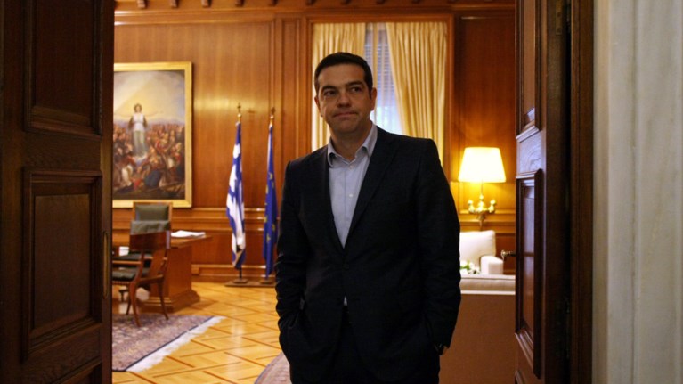 tsipras-sto-stern-dwste-mas-6-mines-kai-tha-ginoume-alli-xwra