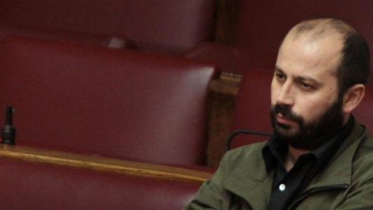 augi-se-diamantopoulo-bale-frenooooo