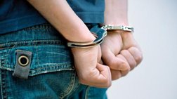 Τροπολογία για κατ΄οίκον περιορισμό αντί κράτησης συγγενών κατηγορομένων