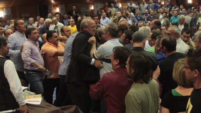 agria-epeisodia-stin-poe-ota-photos