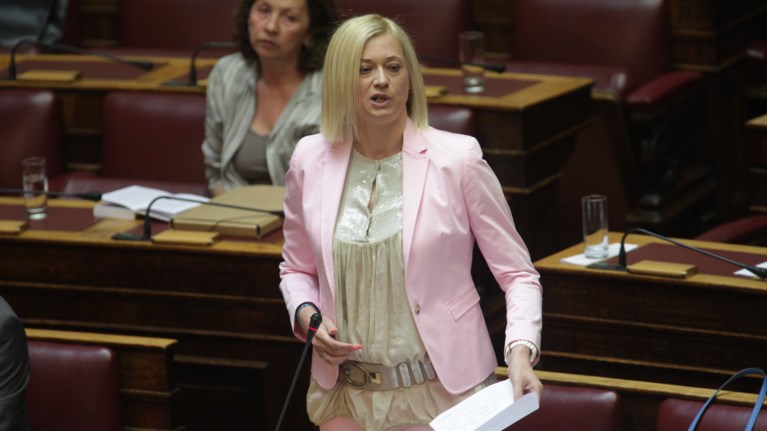 prokalei-i-raxil-makri-oikos-anoxis-i-nea-bouli