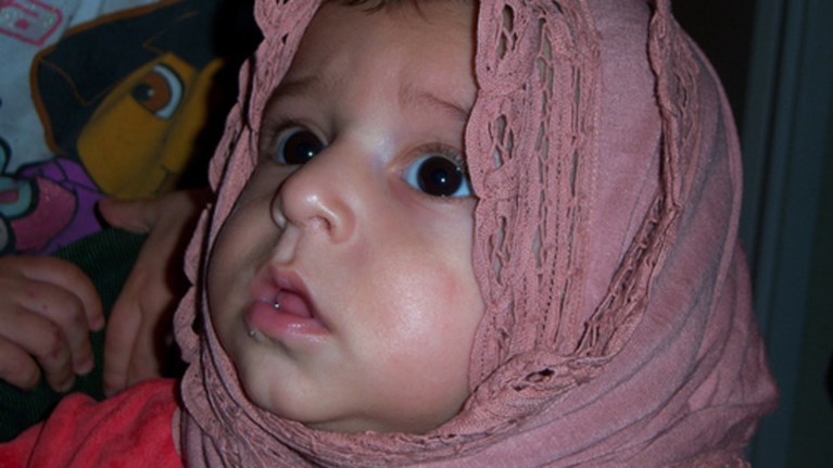 edeire-mexri-thanatou-tin-4xroni-kori-tou-epeidi-tis-epese-i-mantila