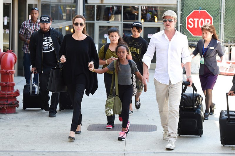 Ραγδαίες εξελίξεις: Υπό αστυνομική έρευνα ο Πιτ για κακοποίηση των παιδιών του