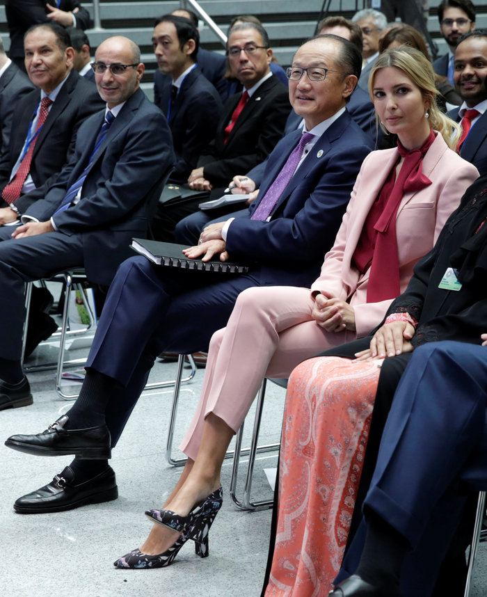 upl59e31866bd892 | Lamianow.gr