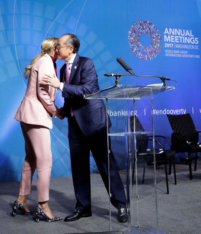 upl59e318bcb2e80 | Lamianow.gr