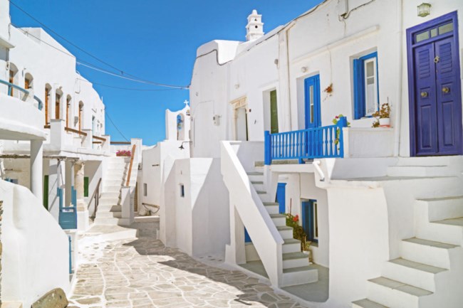 Η βρετανική Sun προτείνει το πιο value for money ελληνικό νησί - Πανέμορφα χωριά, ιδιαίτερη κουζίνα, παραδόσεις