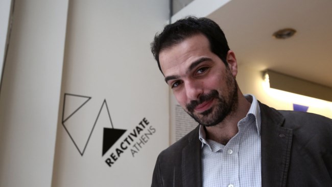 Δεν πρόλαβε να ανακοινωθεί η επιστροφή Γαβριήλ Σακελλαρίδη στην πολιτική και άρχισαν οι επιθέσεις εναντίον του