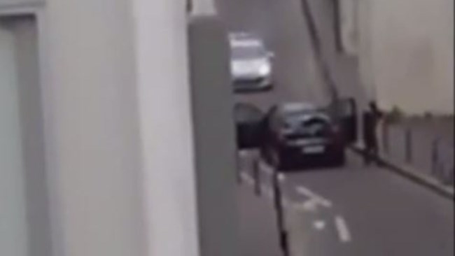 Νέο βίντεο από την επίθεση στο Charlie Hebdo