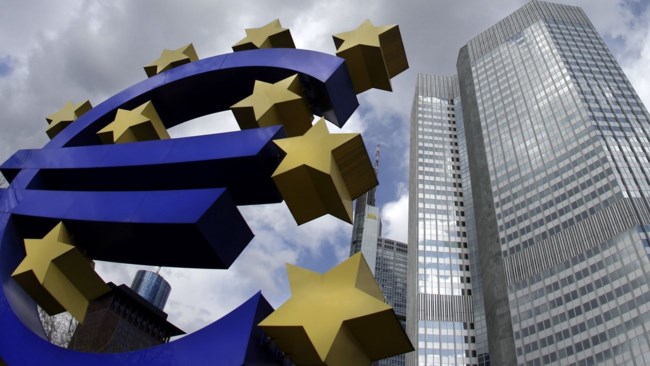 ΕΚΤ: Τέλος στις μειώσεις επιτοκίων - Τι προβλέπει για πληθωρισμό και ανάπτυξη