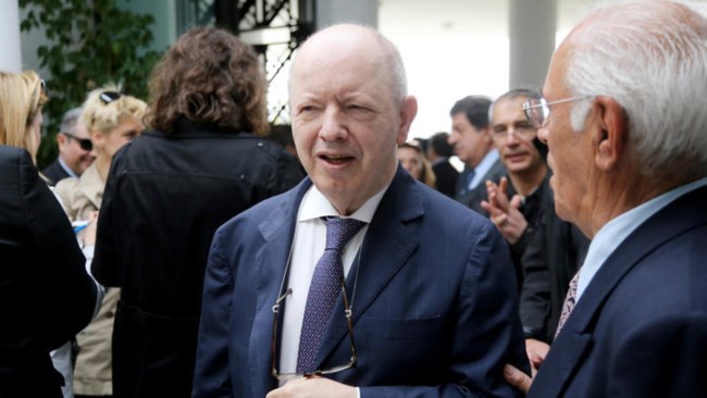 Ρήξη στην οικογένεια Ψυχάρη: Ο γιος του Ανδρέας, διεκδικεί από τη χήρα Ψυχάρη 19 πίνακες μεγάλης αξίας