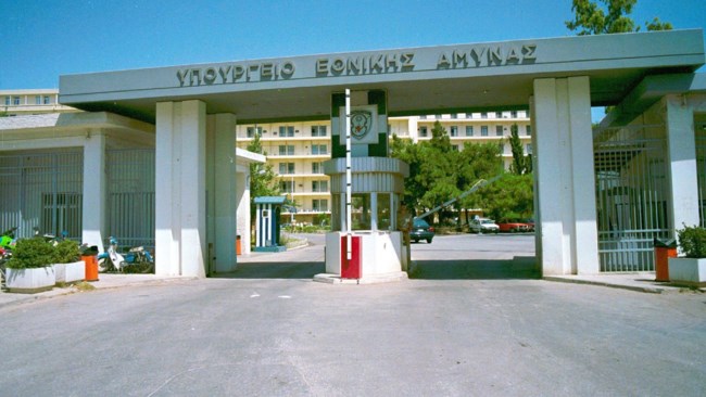 Στο τραπέζι σενάριο αύξησης της θητείας στο Στρατό Ξηράς από 9 σε 12 μήνες