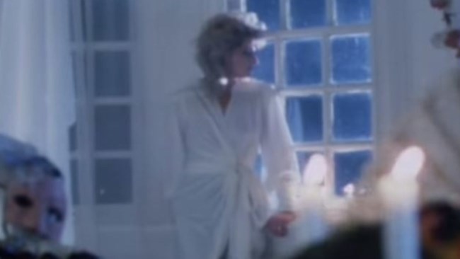 Η Μπόνι Τάιλερ θα τραγουδήσει το "Total Eclipse of the Heart" σε πλοίο