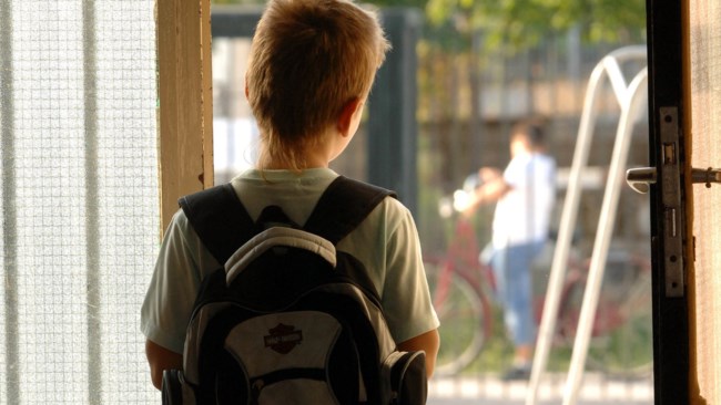 Πέλλα: Συμμορία ανηλίκων τρομοκρατεί μαθητές Γυμνασίου- "Της είπε θα την σκοτώσει" - "Φοβάται μην είναι ο νέος Άλεξ"