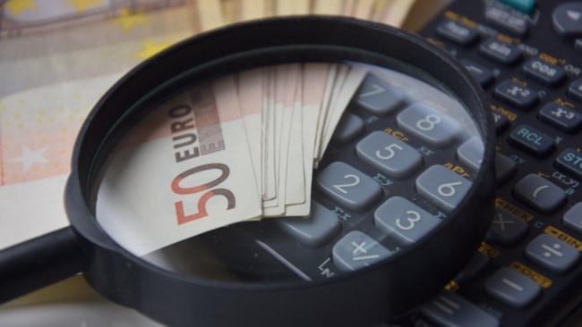 Από κόσκινο 1,2 εκατ. επαγγελματίες και επιχειρήσεις μέσω Facebook