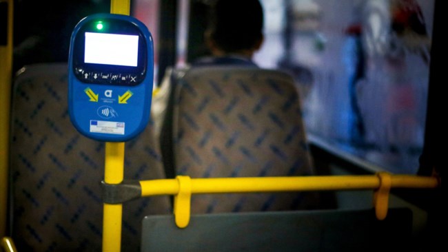 Tap2Ride: Τέλος στους τζαμπατζήδες στα μέσα μεταφοράς με τις εύκολες πληρωμές μέσω κάρτας ή smartphone