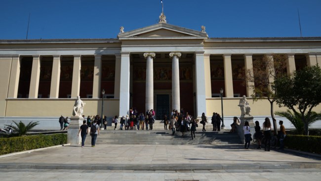 Μπλέτσας: Το σύστημα των Πανελλαδικών δεν δουλεύει - Το να είσαι καλός παπαγάλος, δεν σου προσφέρει απολύτως τίποτα