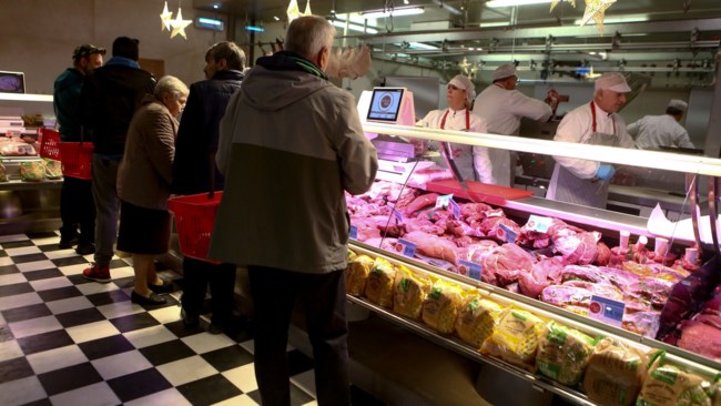 Γιορτινό τραπέζι: Έως και 127,7% πιο ακριβό αν δεν προσέξουμε