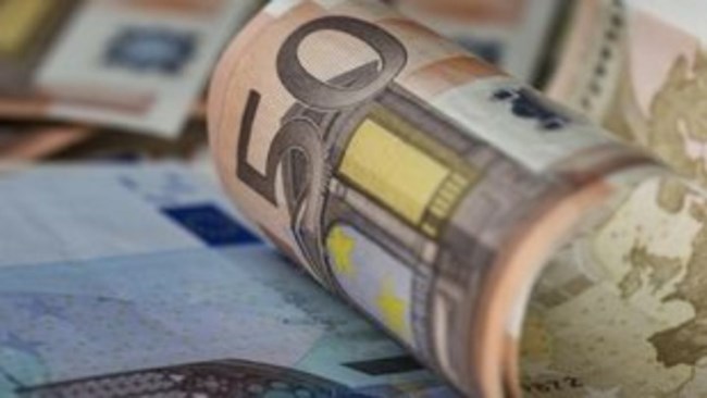 Reuters: Ισχυρή ζήτηση για το ελληνικό 10ετες ομολόγο - Εντολές για 25 δισ. ευρώ