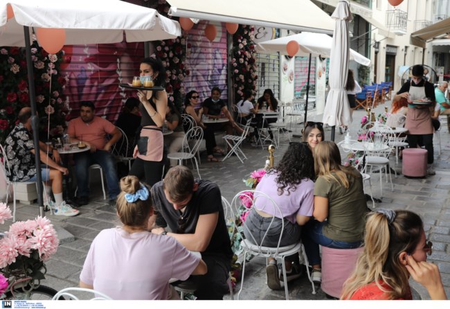Πλεύρης: Στο τραπέζι υποχρεωτική 3η δόση εμβολίου για το πιστοποιητικό - Με self test τα παιδιά στους μεικτούς χώρους