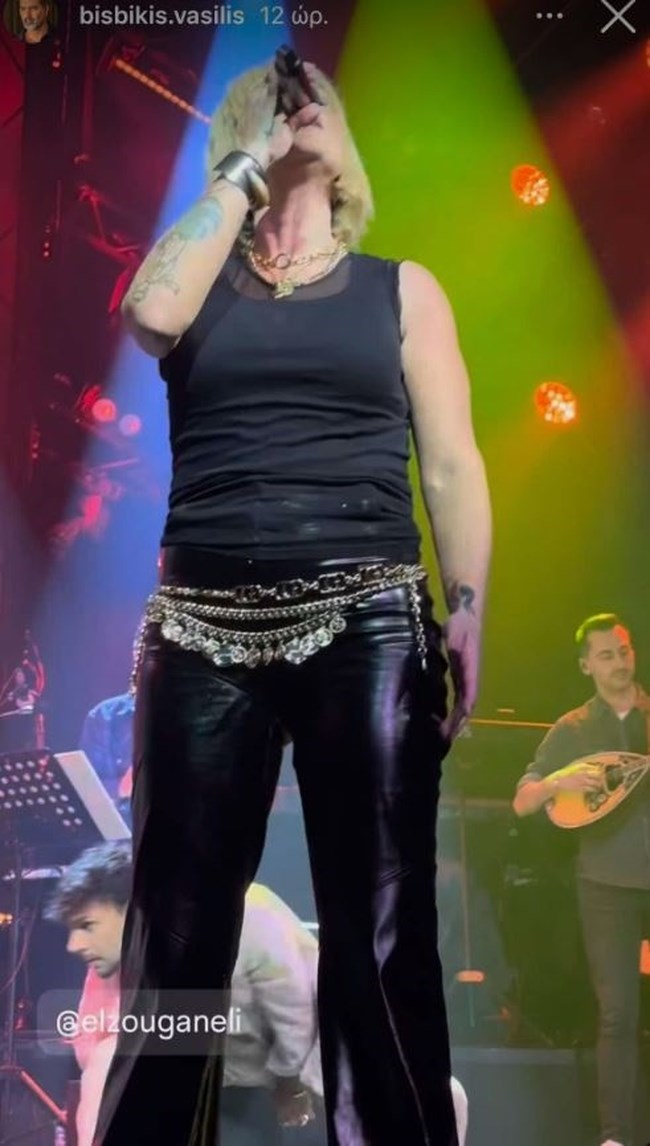 Δέσποινα Βανδή: Βραδινή έξοδος με τον Βασίλη Μπισμπίκη και τους φίλους του - Ανάμεσά τους ο Μιχάλης Ιατρόπουλος