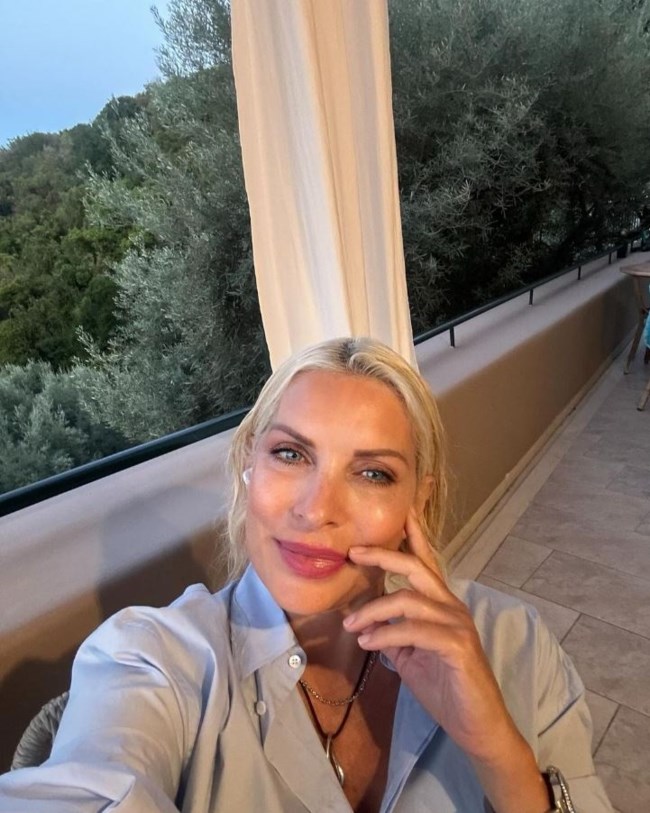 ΕΛΕΝΗ ΜΕΝΕΓΑΚΗ