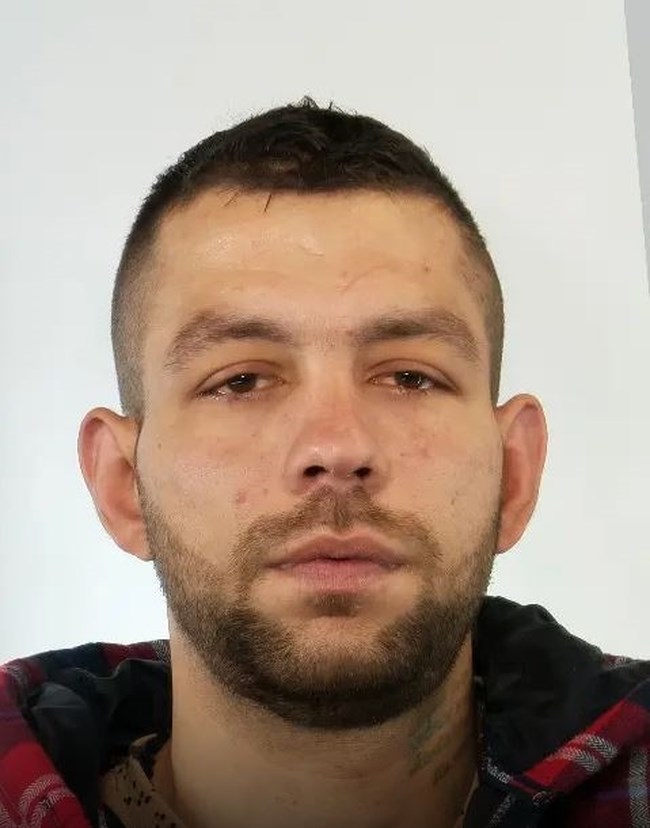 Αυτός είναι ο 30χρονος που λήστευε οδηγούς ταξί- Στη δημοσιότητα τα στοιχεία του [εικόνες]