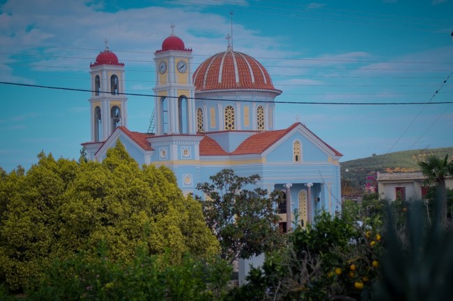 Βορίζια: Με... drone η κηδεία της 56χρονης στα Χανιά - Υποβασταζόμενη η μάνα, κατέρρευσε η αδερφή της