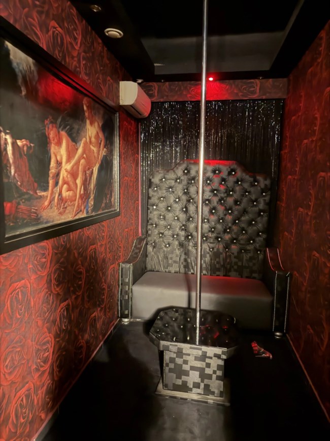 ΣΤΡΙΠΤΙΤΖΑΔΙΚΟ