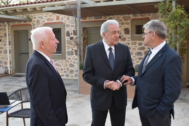 ΔΕΙΠΝΟ ΠΡΕΣΒΕΙΣ