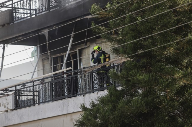 Τραγωδία στη Βούλα: Νεκρή γυναίκα από φωτιά σε διαμέρισμα, απεγκλωβίστηκαν 4 άτομα