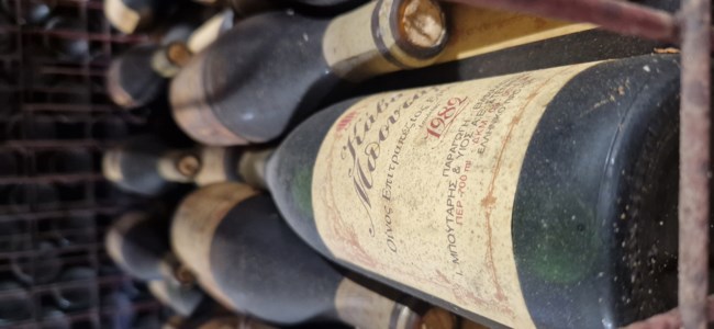 ΚΡΑΣΙΑ ΦΙΑΛΕΣ