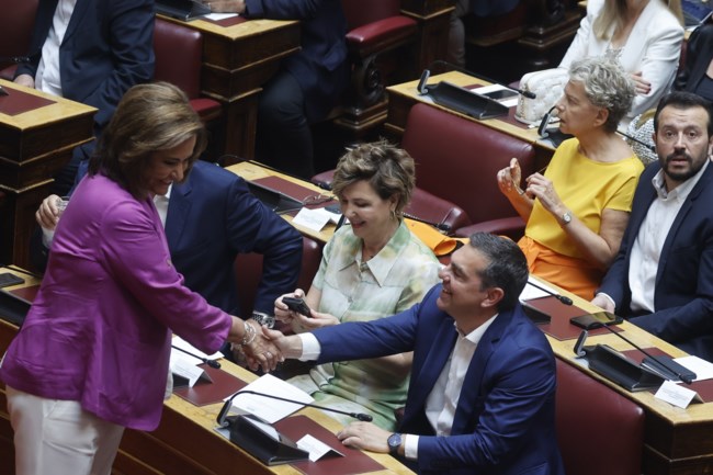 Ντόρα Βουλή με Τσίπρα