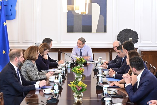 Συνάντηση Μητσοτάκη με Τζιτζικώστα: "Πολύ σημαντική η πρόοδος της Ελλάδας σε μεταφορές και τουρισμό"