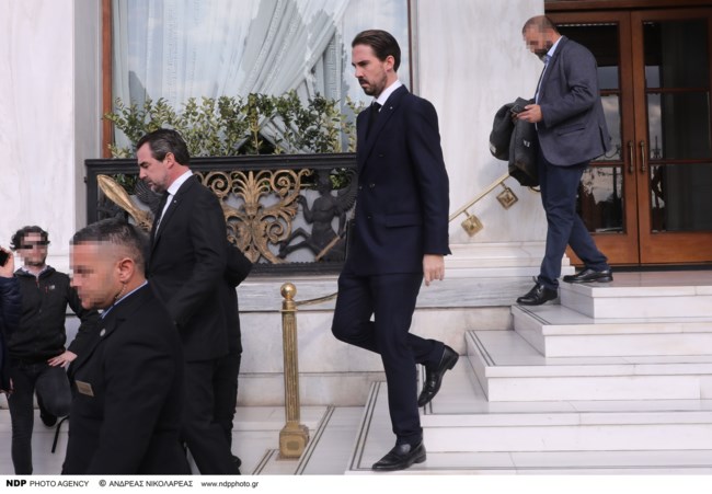 Τέως βασιλιάς: Πυρετός προετοιμασιών για την κηδεία - Σύσσωμη στην Αθήνα η οικογένεια, ξεκίνησαν οι αφίξεις γαλαζοαίματων