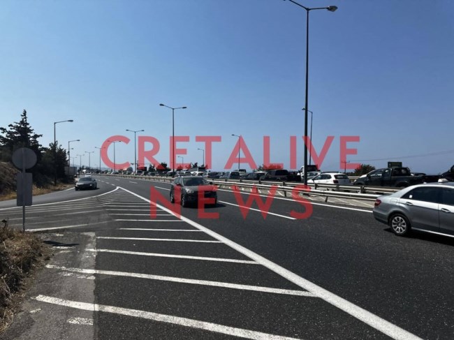 Τραγικό τροχαίο στην Κρήτη: Μοτοσικλετιστής έχασε τη ζωή του μετά από σύγκρουση με φορτηγό και αγροτικό όχημα