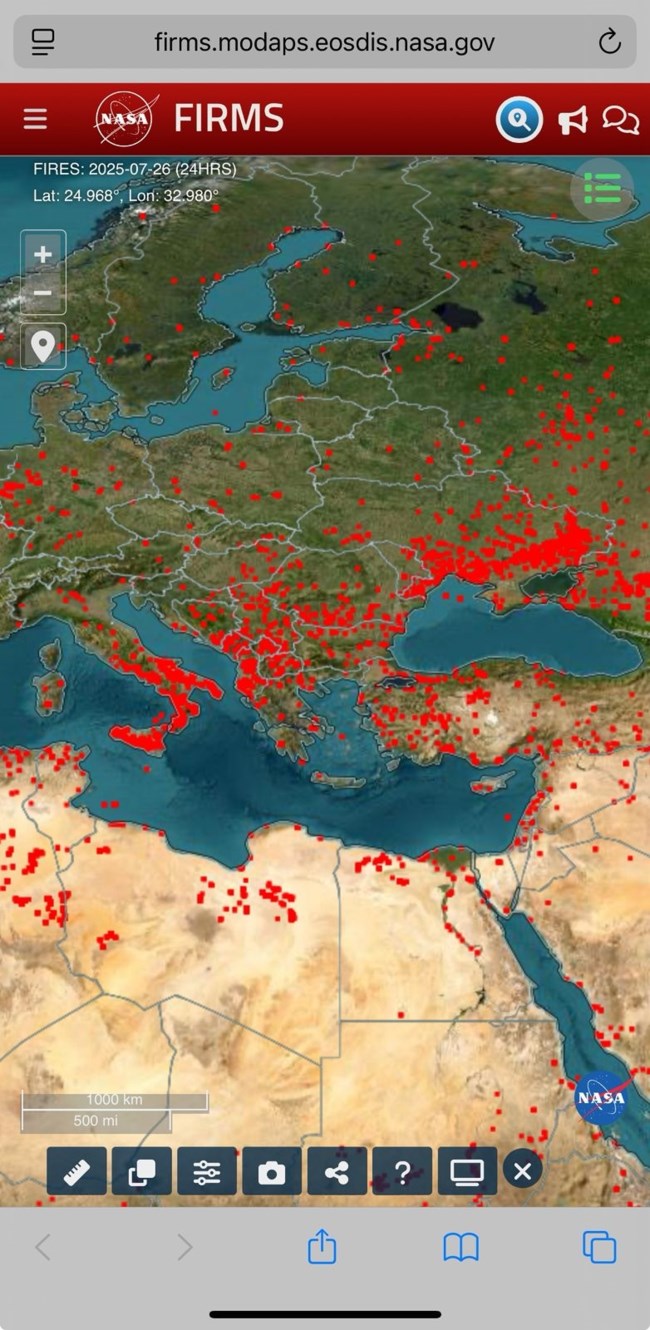 Καίγονται Ελλάδα και Ιταλία: Ο χάρτης της NASA καταγράφει τις πυρκαγιές