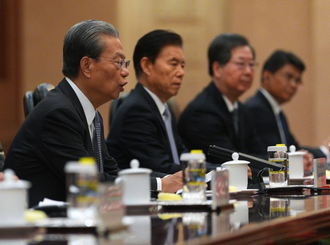 Η στροφή Στάρμερ στην Κίνα μετά τη συνάντηση στο Πεκίνο : Εμπορική συμφωνία και νέα στρατηγική σχέση