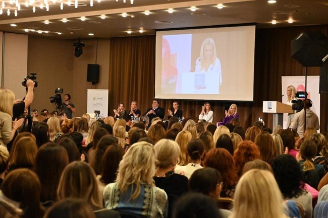 Η Ελεονώρα Μελέτη συγκλονίζει για τη συναισθηματική κακοποίησή της - "Παρακαλούσα να μου διαγνωστεί κατάθλιψη" [βίντεο]