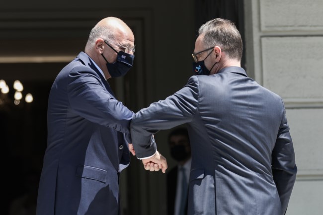 Συνάντηση Δένδια Μάας