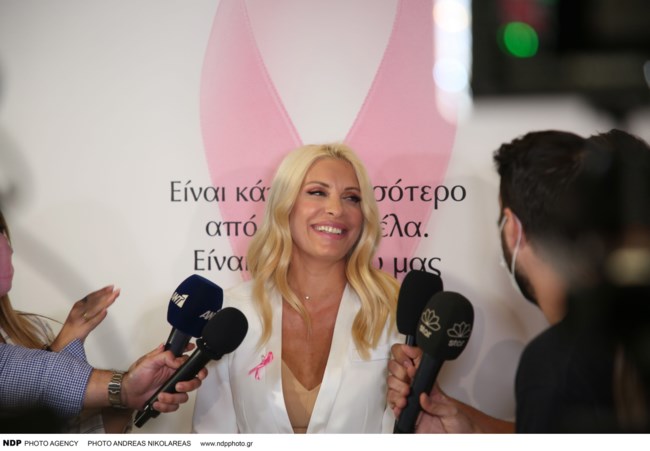 ΕΛΕΝΗ ΜΕΝΕΓΑΚΗ