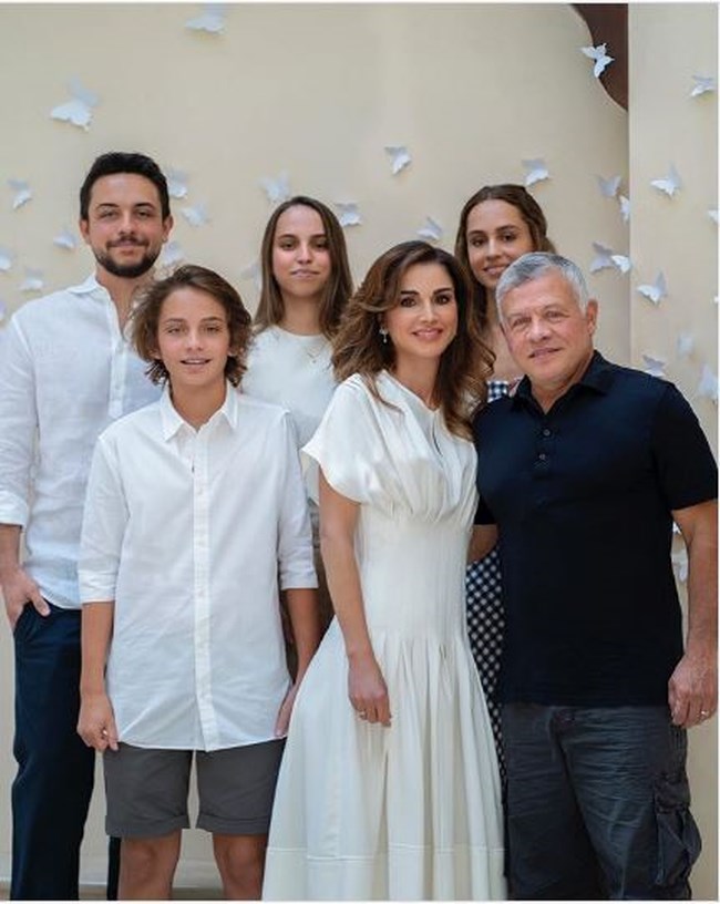 QUEEN RANIA