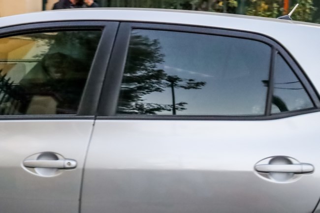 Π. Φάληρο: Προθεσμία να απολογηθεί την Πέμπτη πήρε ο 45χρονος βιαστής - Με αλεξίσφαιρο γιλέκο η μεταγωγή του