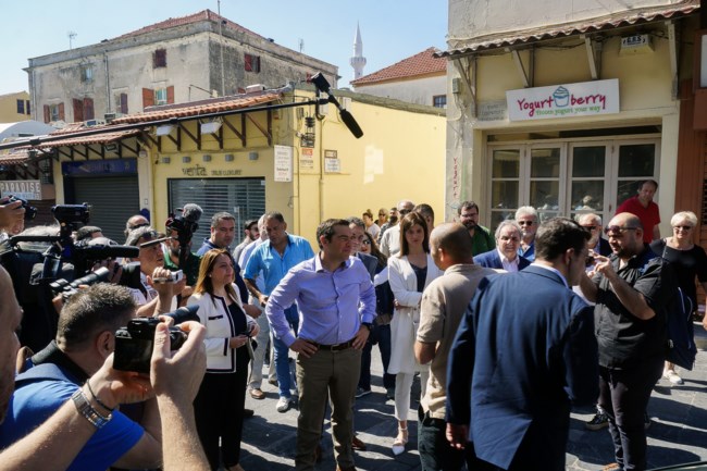 Τσίπρας από Ρόδο: "Δεν χρειάζεται να είσαι οικονομολόγος του Χάρβαρντ για να καταλάβεις..." [βίντεο-εικόνες]