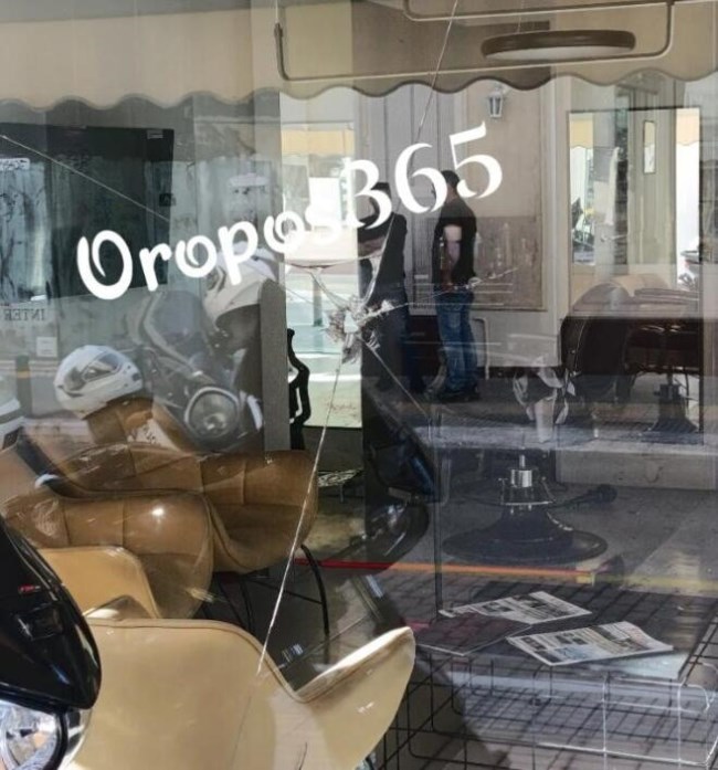 Ωρωπός: Επιτέθηκαν με σφυριά σε 30χρονο μέσα στο κομμωτήριό του - Τον τραυμάτισαν σοβαρά στο κεφάλι και το σώμα