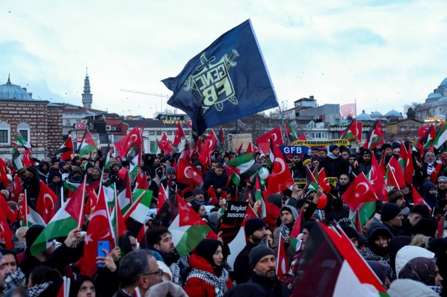 Εκατοντάδες χιλιάδες διαδήλωσαν στην Κωνσταντινούπολη για τη Γάζα - Εντυπωσιακές εικόνες στη γέφυρα του Γαλατά