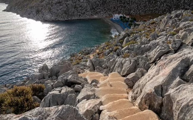 ΣΥΜΗ ΕΞΑΦΑΝΙΣΗ ΒΡΕΤΑΝΟΥ ΠΑΡΟΥΣΙΑΣΤΗ