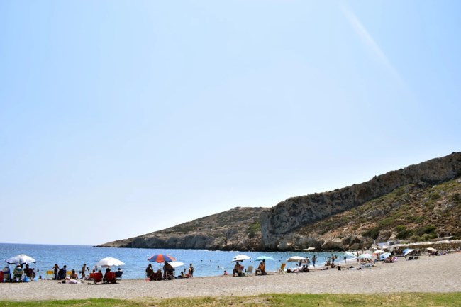 5 πανέμορφες παραλίες χωρίς είσοδο στην Αττική για να επισκεφτείς αυτό και το επόμενο Σαββατοκύριακο